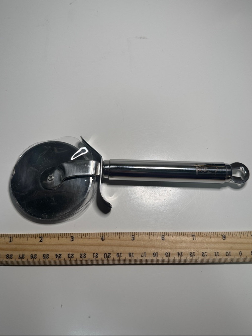 NEW Stainless Steel 18/10 Pizza Cutter HIA solid weight great cutter heavy duty